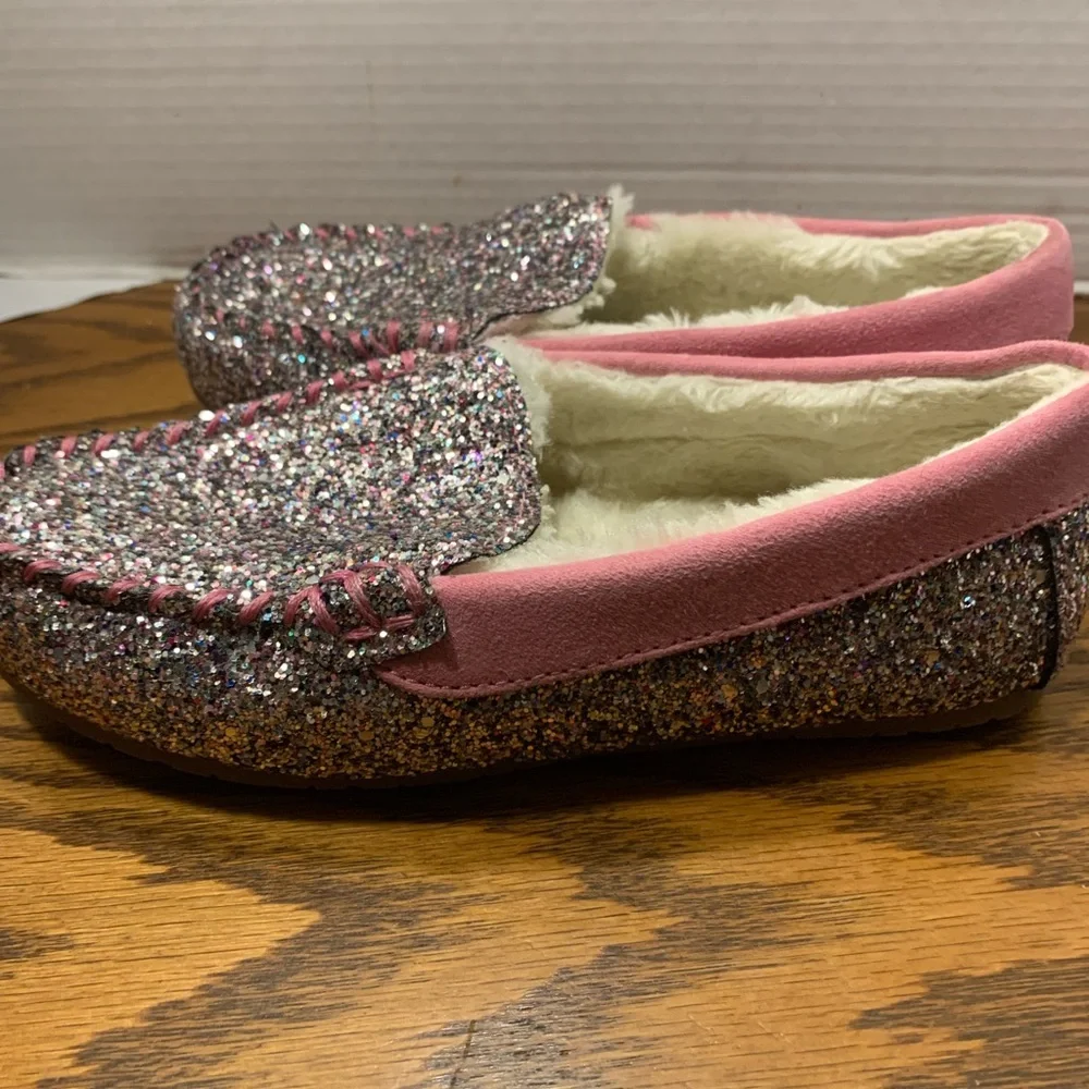 Lands' End Sparkling Glitter Pink and Silver size 4 Moccasins